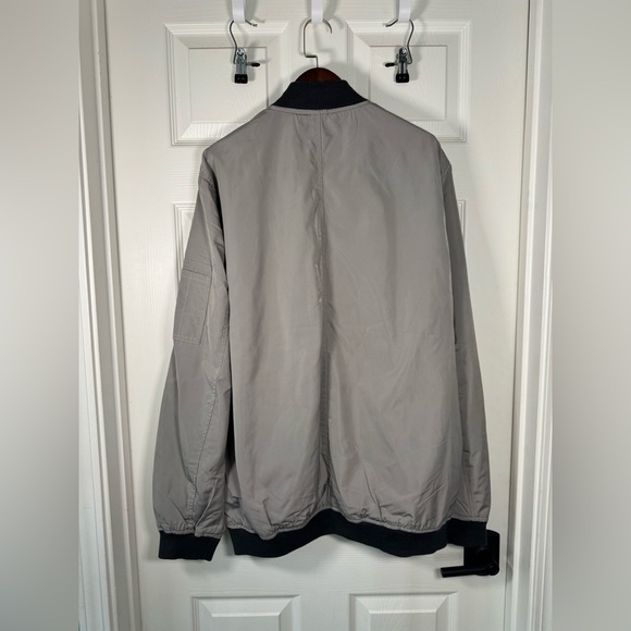 MLB Mariners Bomber Jacket Grey Sports Jacket Baseball Men’s Size 2XL - Picture 10 of 11